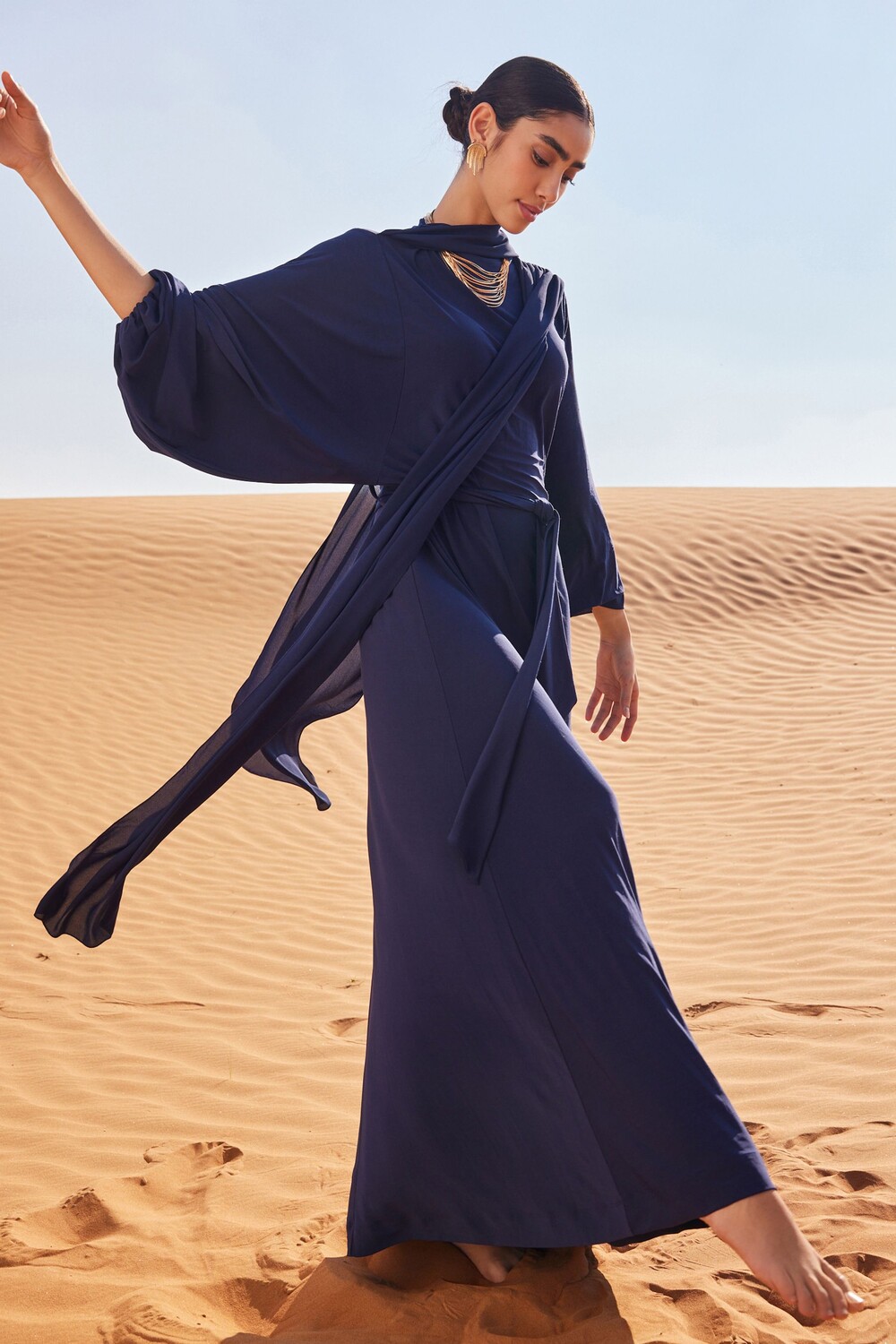 Платье-Макси с шарфом и длинными рукавами Next, синий
Платье-Макси с шарфом и длинными рукавами Next, синий