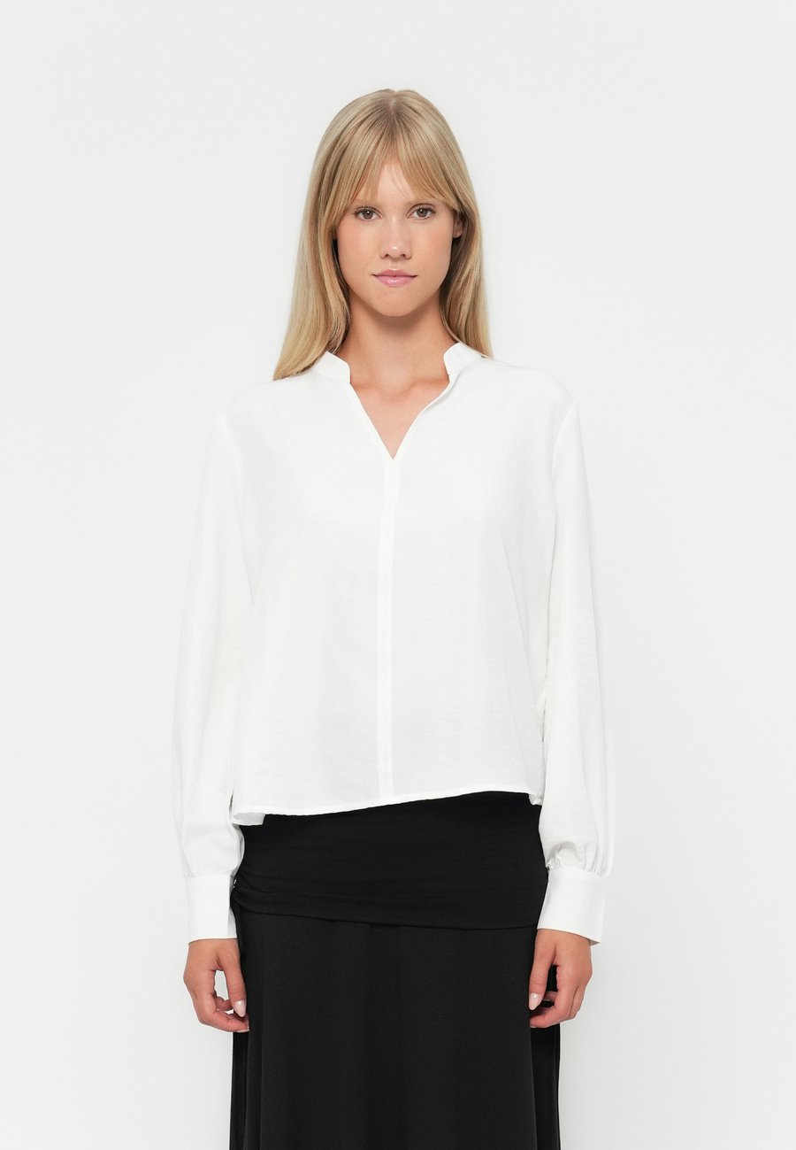 Блуза JDY JDYCELESTE LOOSE V NECK, Cloud Dancer/Off-White
Блуза JDY JDYCELESTE LOOSE V NECK, Cloud Dancer/Off-White