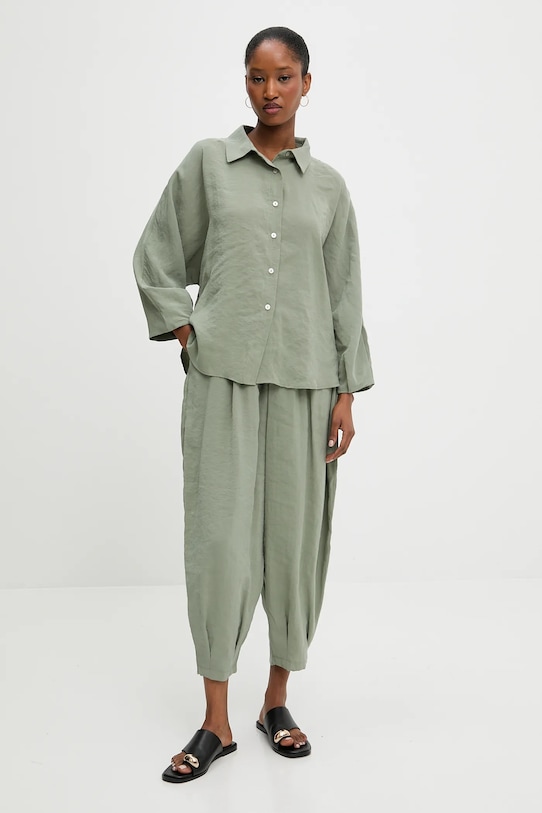 Рубашка и брюки Answear.Lab, зеленый 
Рубашка и брюки Answear.Lab, зеленый