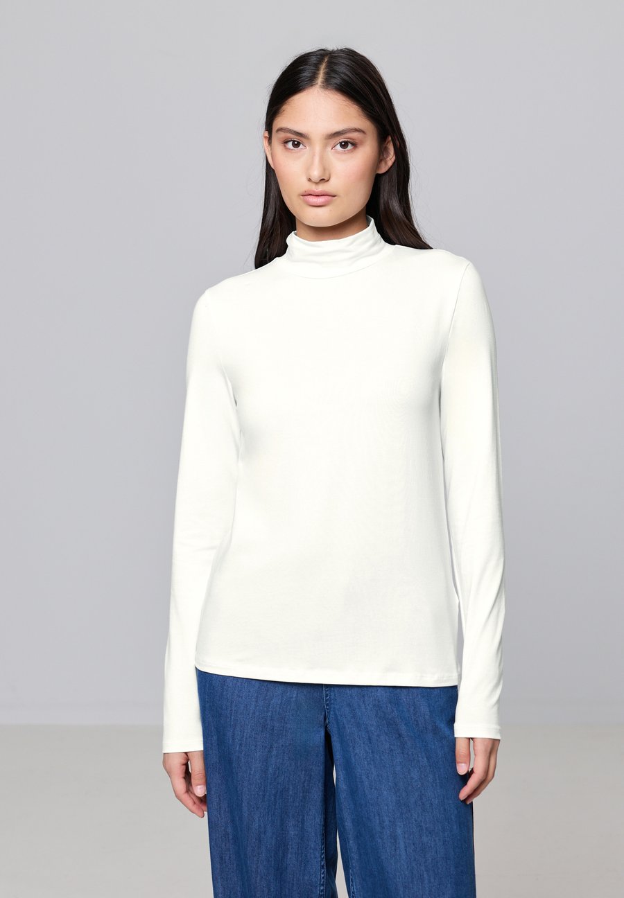Топ Street One Studio TURTLENECK, Weiß/Off-White
Топ Street One Studio TURTLENECK, Weiß/Off-White