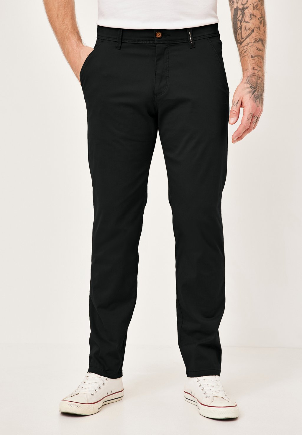 Чиносы ODESSA REGULAR FIT MIT ELASTISCHEM BUND Redpoint, черный
Чиносы ODESSA REGULAR FIT MIT ELASTISCHEM BUND Redpoint, черный