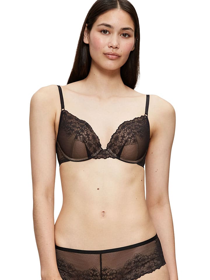 Бюстгальтер на косточках Triumph, черный
Бюстгальтер на косточках Triumph, черный