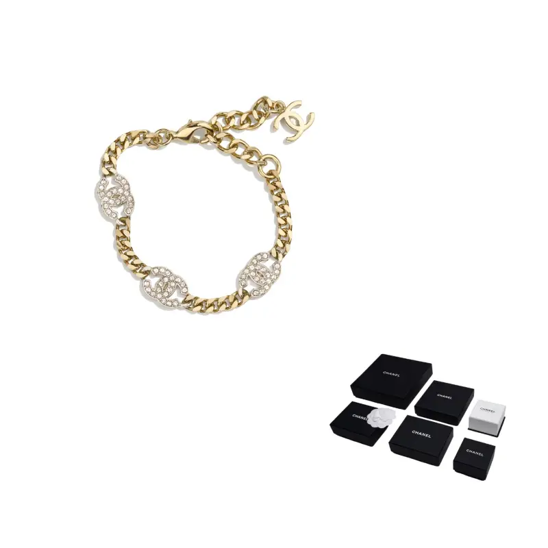 Браслет с замочком CHANEL
Браслет с замочком CHANEL