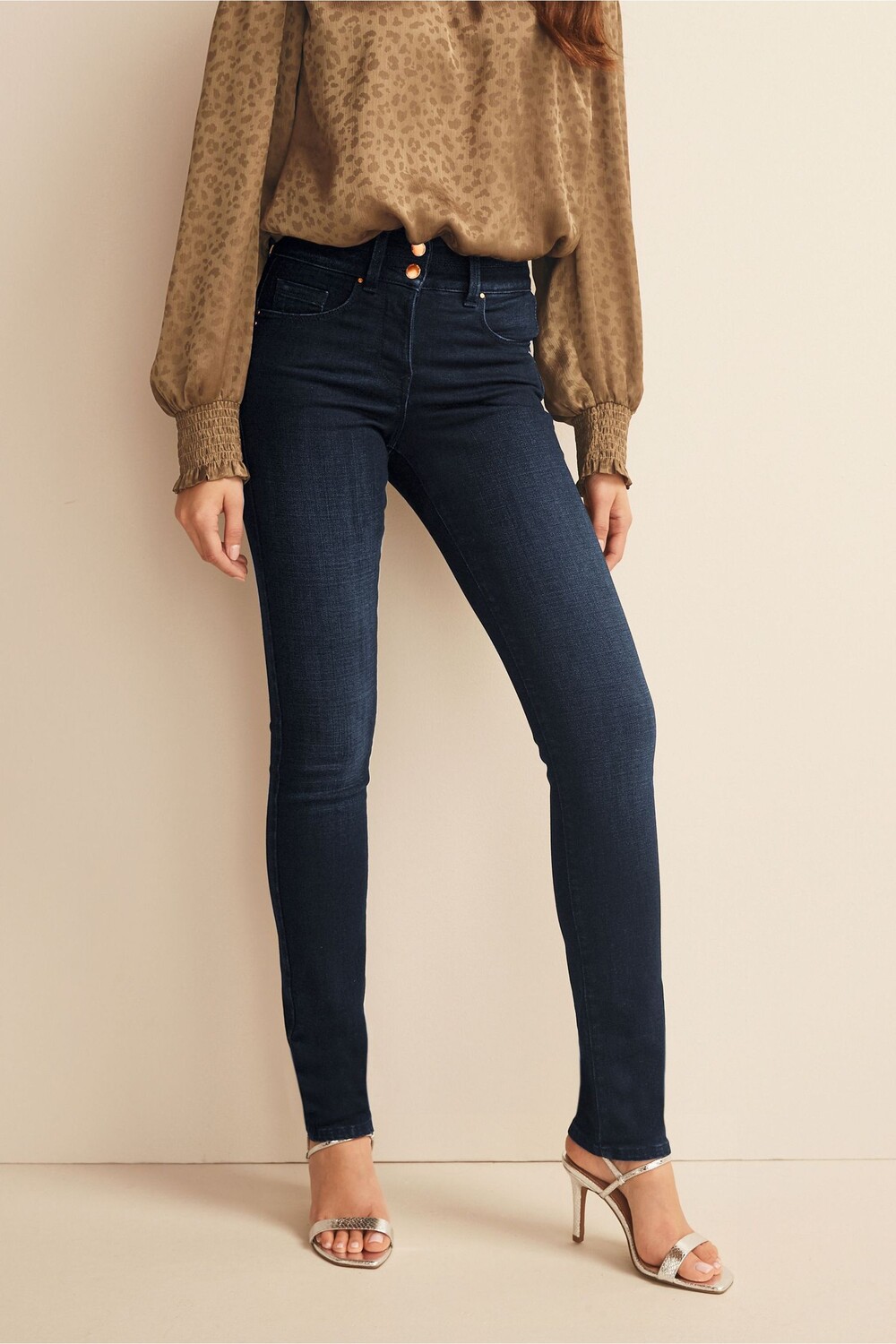 Приталенные джинсы утягивающие и моделирующие фигуру Next, синий 
Приталенные джинсы утягивающие и моделирующие фигуру Next, синий