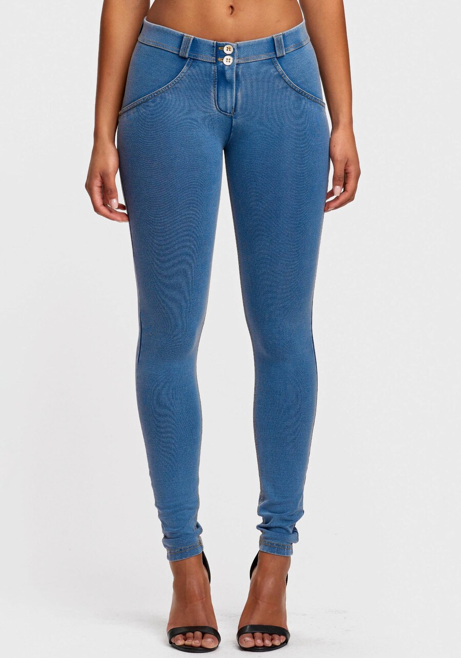 Узкие джеггинсы Freddy, синий деним
Узкие джеггинсы Freddy, синий деним