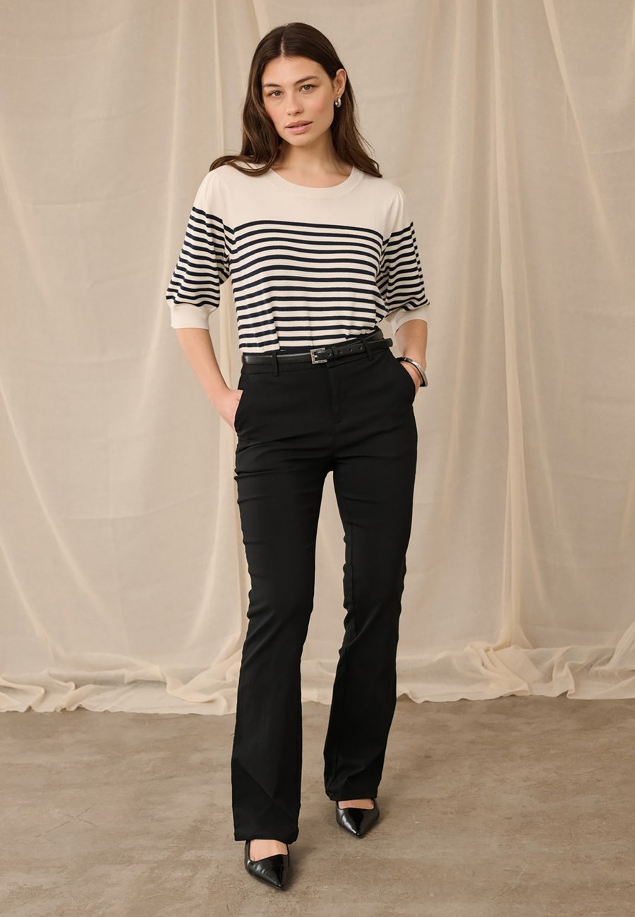 Брюки Culture LONG, Demitasse/Brown
Брюки Culture LONG, Demitasse/Brown