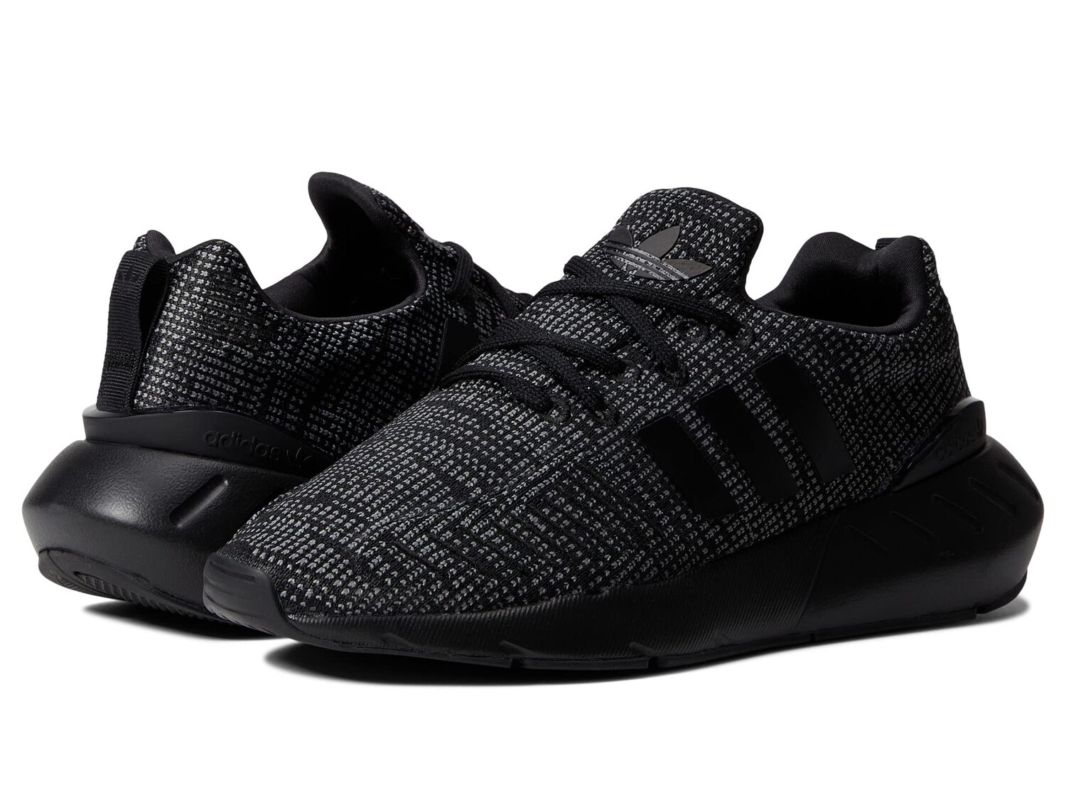 Детские кроссовки Adidas Originals Swift Run 22, черный
Детские кроссовки Adidas Originals Swift Run 22, черный