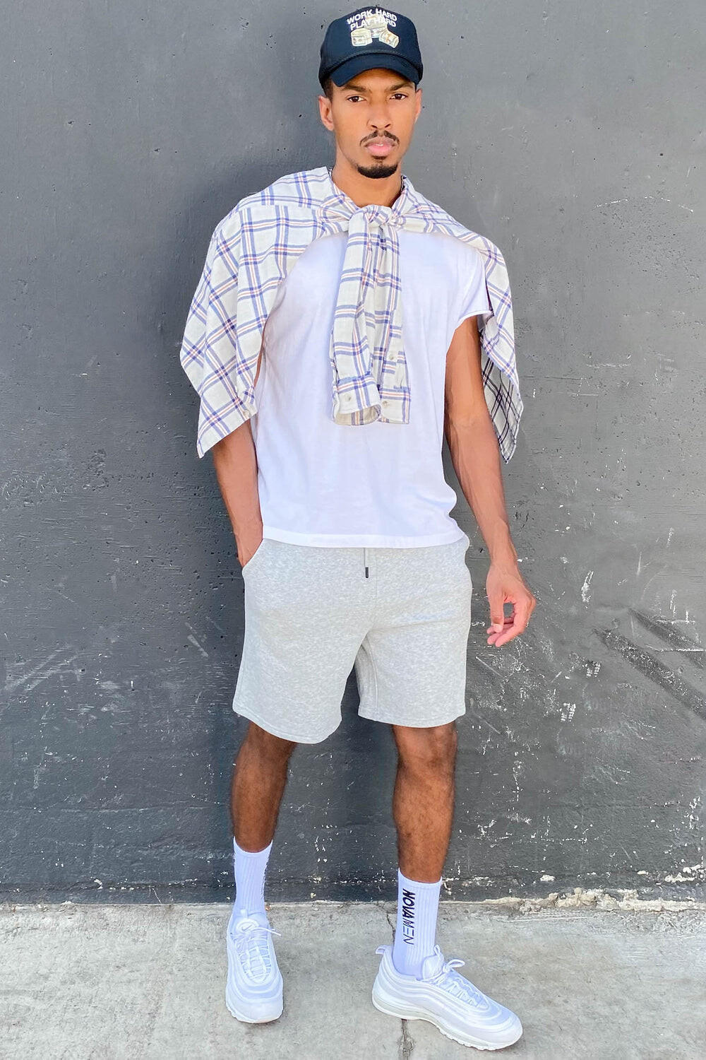 Шорты Fashion Nova NMKB20118, серый
Шорты Fashion Nova NMKB20118, серый