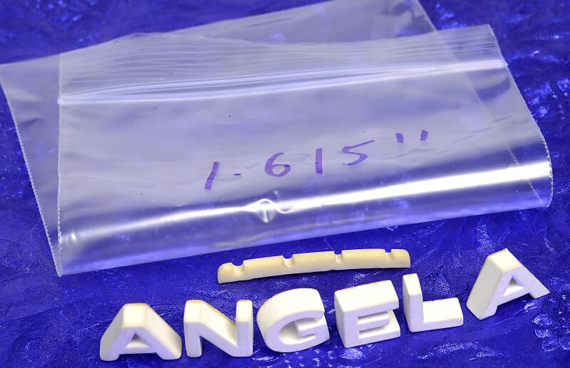 Гайка струны Fender для оригинального джазового баса 70-х годов 70-х годов, цвет кости, литой пластик, длина 1,615 дюйма String Nut For '70s Original Jazz Bass
Гайка струны Fender для оригинального джазового баса 70-х годов 70-х годов, цвет кости, литой пластик, длина 1,615 дюйма String Nut For '70s Original Jazz Bass