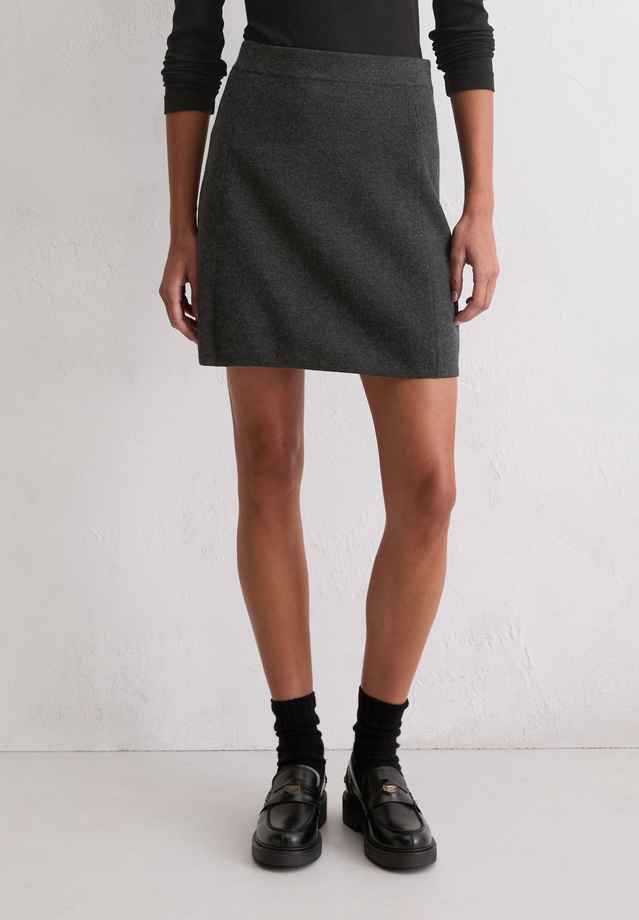 Юбка Marc O'Polo REGULAR, Night Grey Melange/Dark Grey
Юбка Marc O'Polo REGULAR, Night Grey Melange/Dark Grey