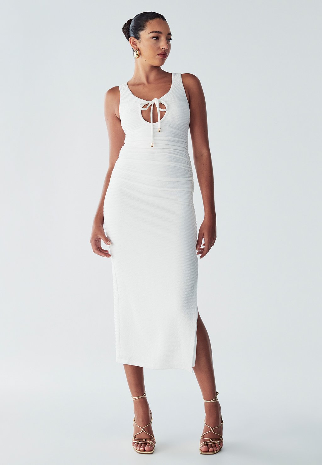 Платье-футляр ELECTRA MIDI BWLDR, белый 
Платье-футляр ELECTRA MIDI BWLDR, белый