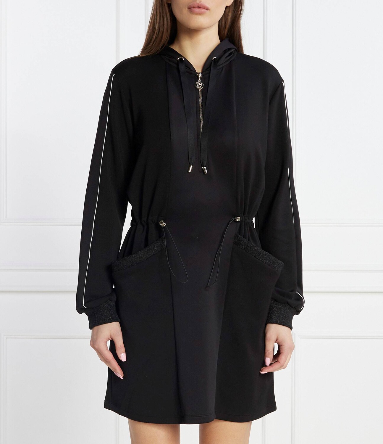 Платье Liu Jo Sport, черный
Платье Liu Jo Sport, черный