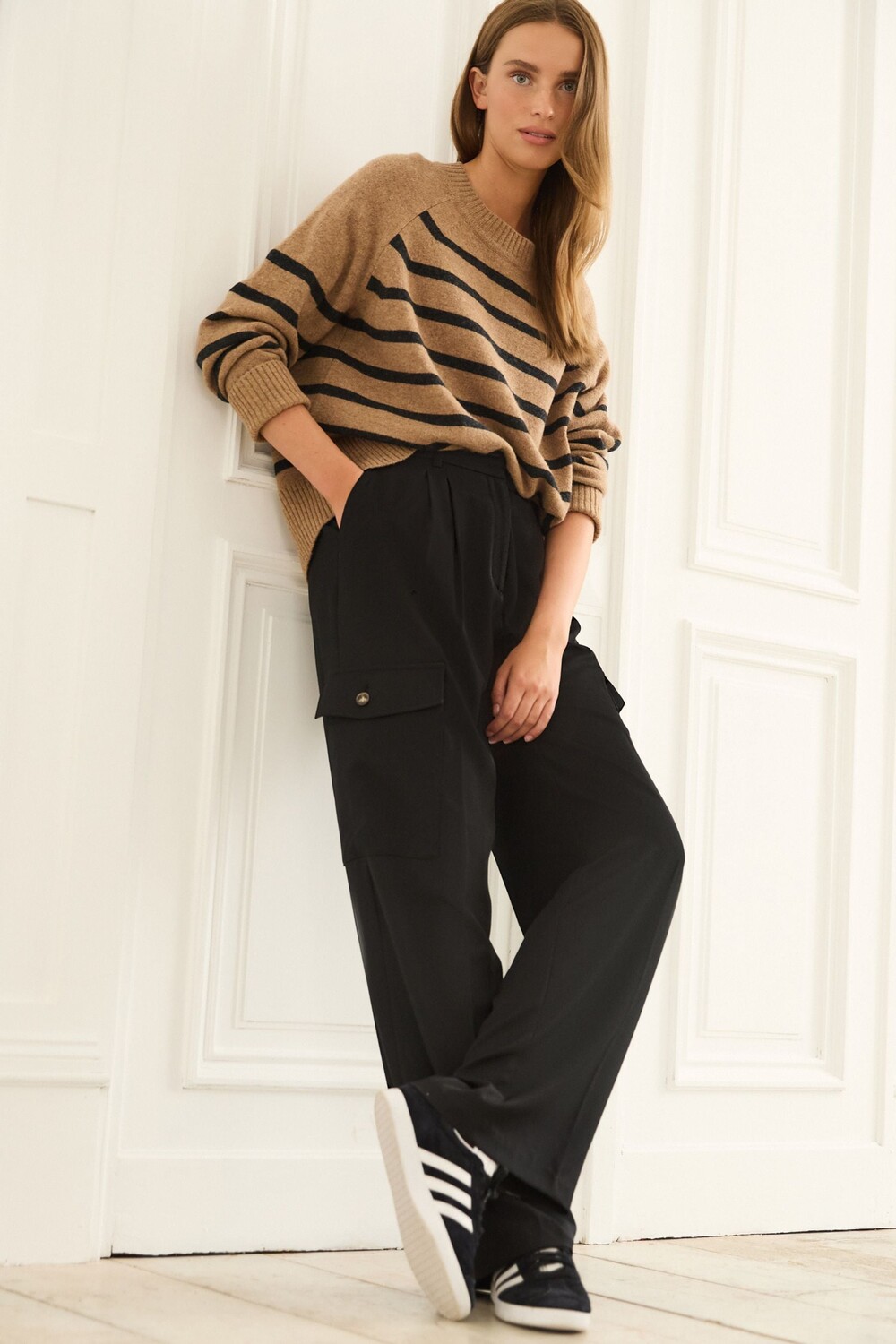 Широкие джинсы в стиле карго Next, черный
Широкие джинсы в стиле карго Next, черный