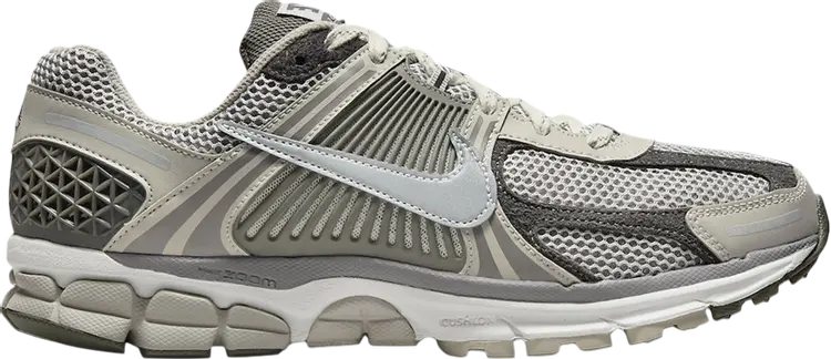 Кроссовки Nike Air Zoom Vomero 5 'Light Iron Ore', серый
Кроссовки Nike Air Zoom Vomero 5 'Light Iron Ore', серый
