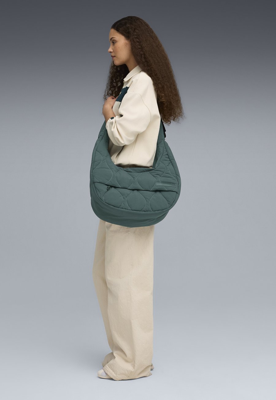 Сумка Puma Handbag, Green Terrain/Green
Сумка Puma Handbag, Green Terrain/Green