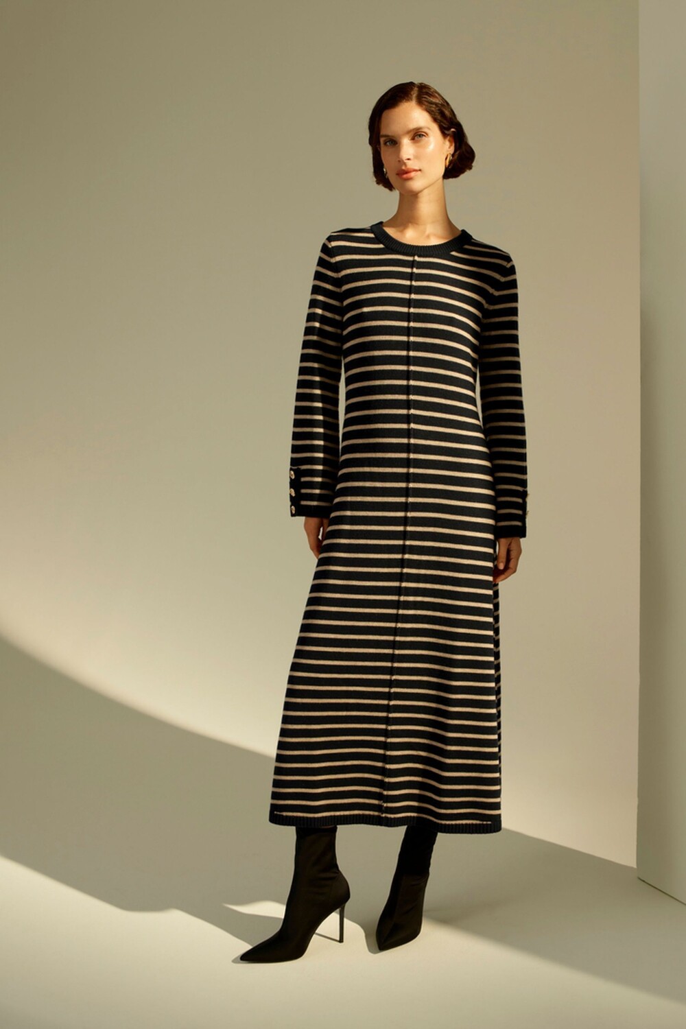 Платье джемпер миди в полоску Shaw Monsoon, синий
Платье джемпер миди в полоску Shaw Monsoon, синий