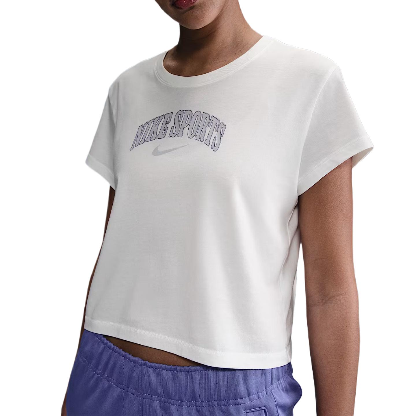 Nike Футболка SS25 Regular женская белая
Nike Футболка SS25 Regular женская белая