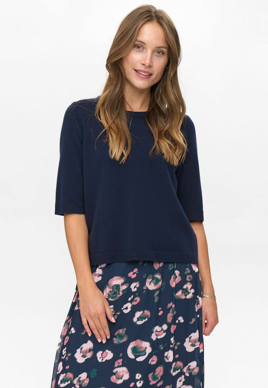 Футболка Nümph Basic T-shirt, Dark Sapphire/Dark Blue
Футболка Nümph Basic T-shirt, Dark Sapphire/Dark Blue