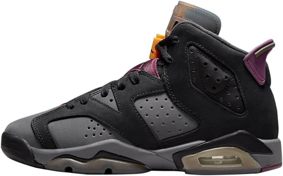 Кроссовки Nike Jordan 6 Retro для мальчиков, черный/оливковый
Кроссовки Nike Jordan 6 Retro для мальчиков, черный/оливковый