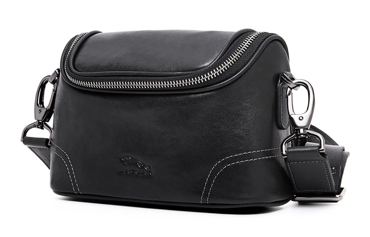 JAGUAR Кожаная сумка через плечо, мужская черная, Black
JAGUAR Кожаная сумка через плечо, мужская черная, Black