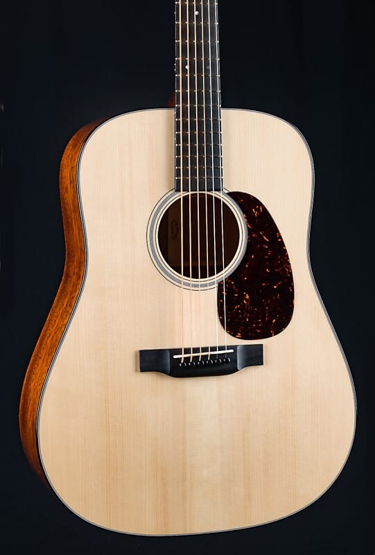 Грузило Martin D-18 Custom из красного дерева и адирондакской ели НОВИНКА D-18 Custom Sinker Mahogany and Adirondack Spruce
Грузило Martin D-18 Custom из красного дерева и адирондакской ели НОВИНКА D-18 Custom Sinker Mahogany and Adirondack Spruce