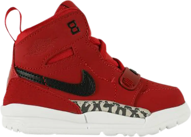 Кроссовки Jordan Legacy 312 TD Toro, красный
Кроссовки Jordan Legacy 312 TD Toro, красный