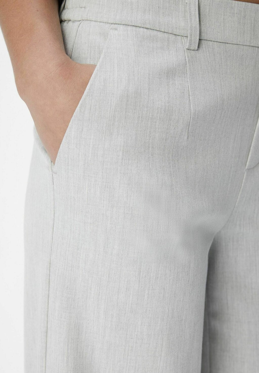 Брюки из ткани Objlisa Wide Noos Object, серый
Брюки из ткани Objlisa Wide Noos Object, серый