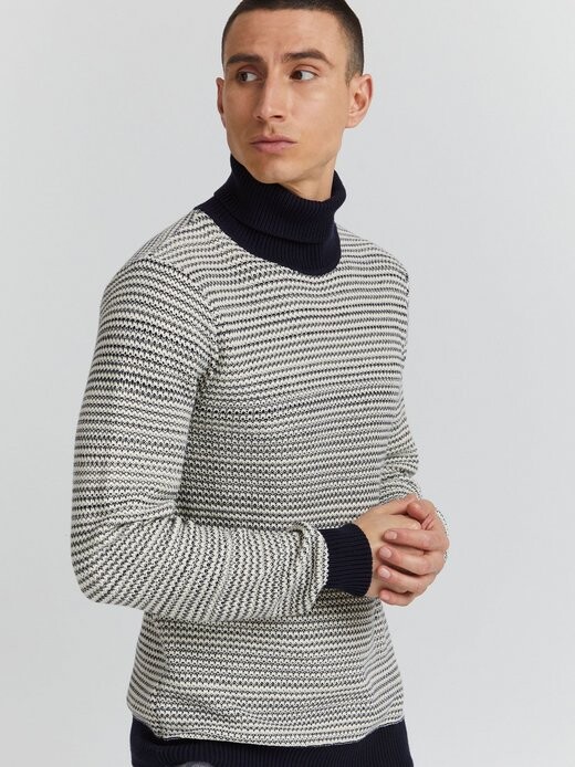 Свитер с высоким воротником cfkarl Casual Friday, экрю
Свитер с высоким воротником cfkarl Casual Friday, экрю