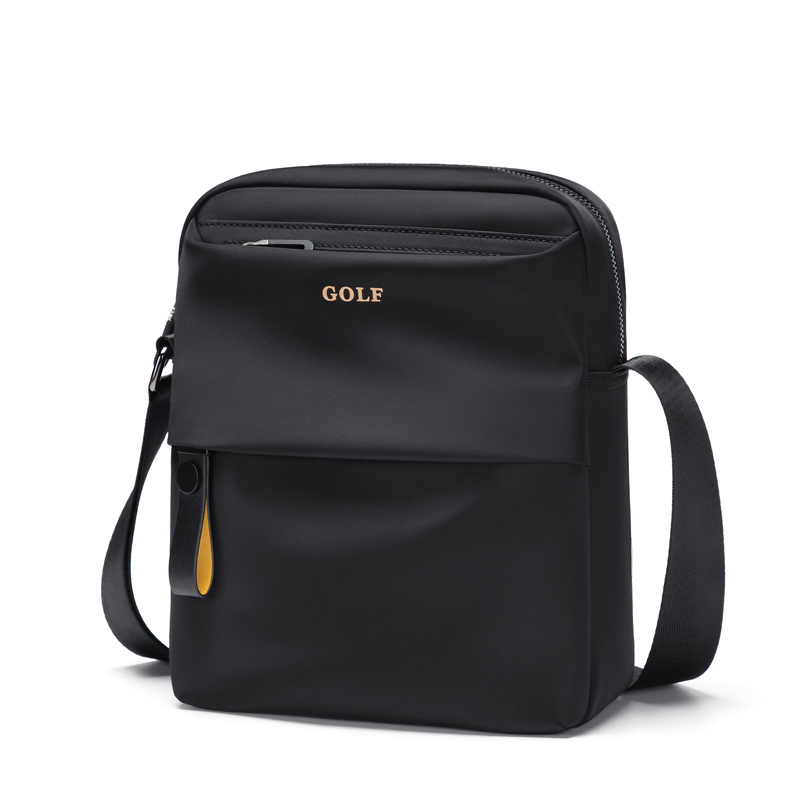Сумка через плечо из оксфордской ткани мужская среднего размера черный/вороной серый/темный индиго GOLF, темно-синий
Сумка через плечо из оксфордской ткани мужская среднего размера черный/вороной серый/темный индиго GOLF, темно-синий