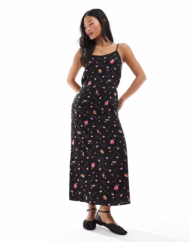 Платье-комбинация Miss Selfridge Petite с бретельками и круглым вырезом, черное с мелким принтом
Платье-комбинация Miss Selfridge Petite с бретельками и круглым вырезом, черное с мелким принтом