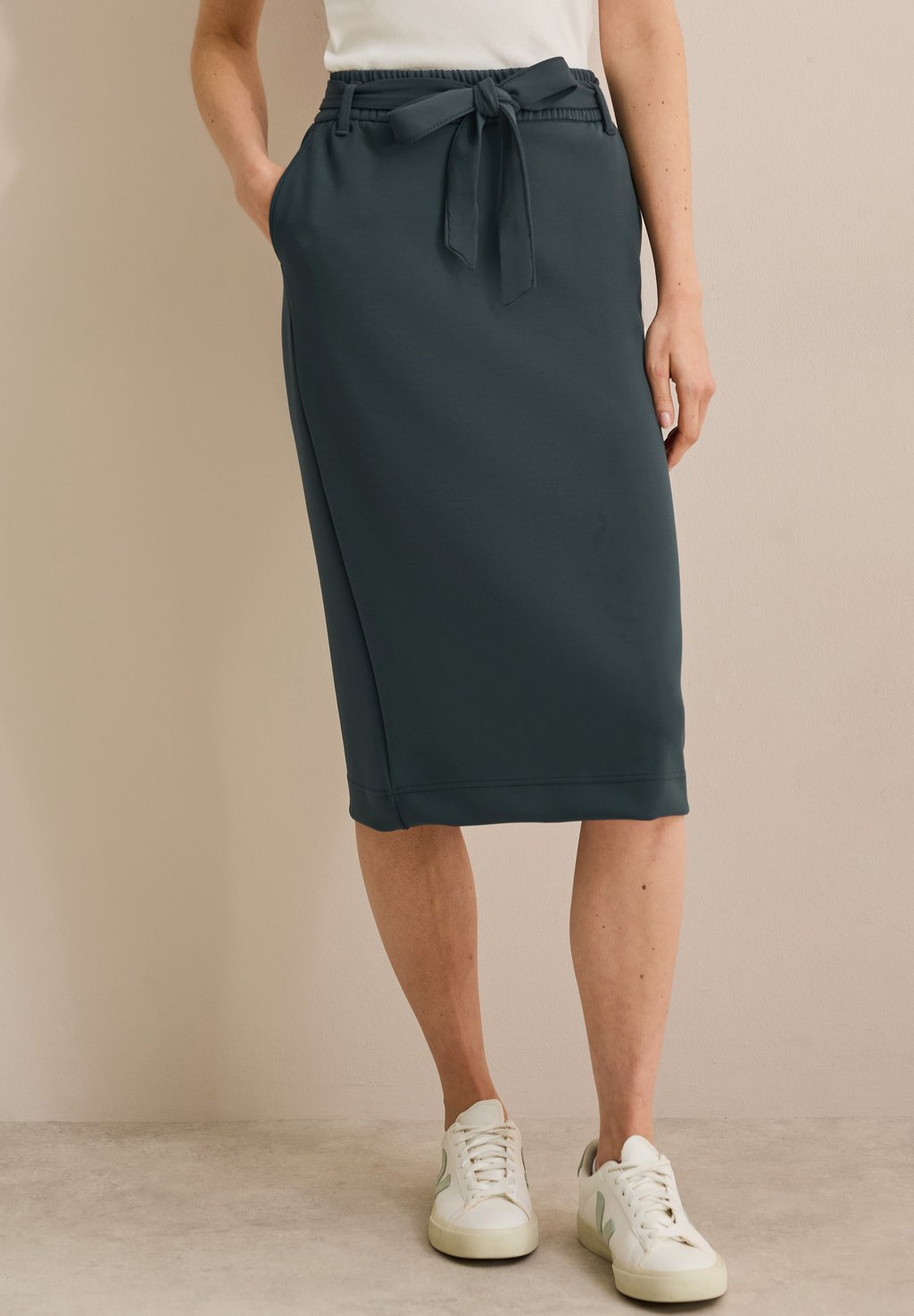 Юбка-карандаш MIT GÜRTEL Cecil, темно-зеленый
Юбка-карандаш MIT GÜRTEL Cecil, темно-зеленый
