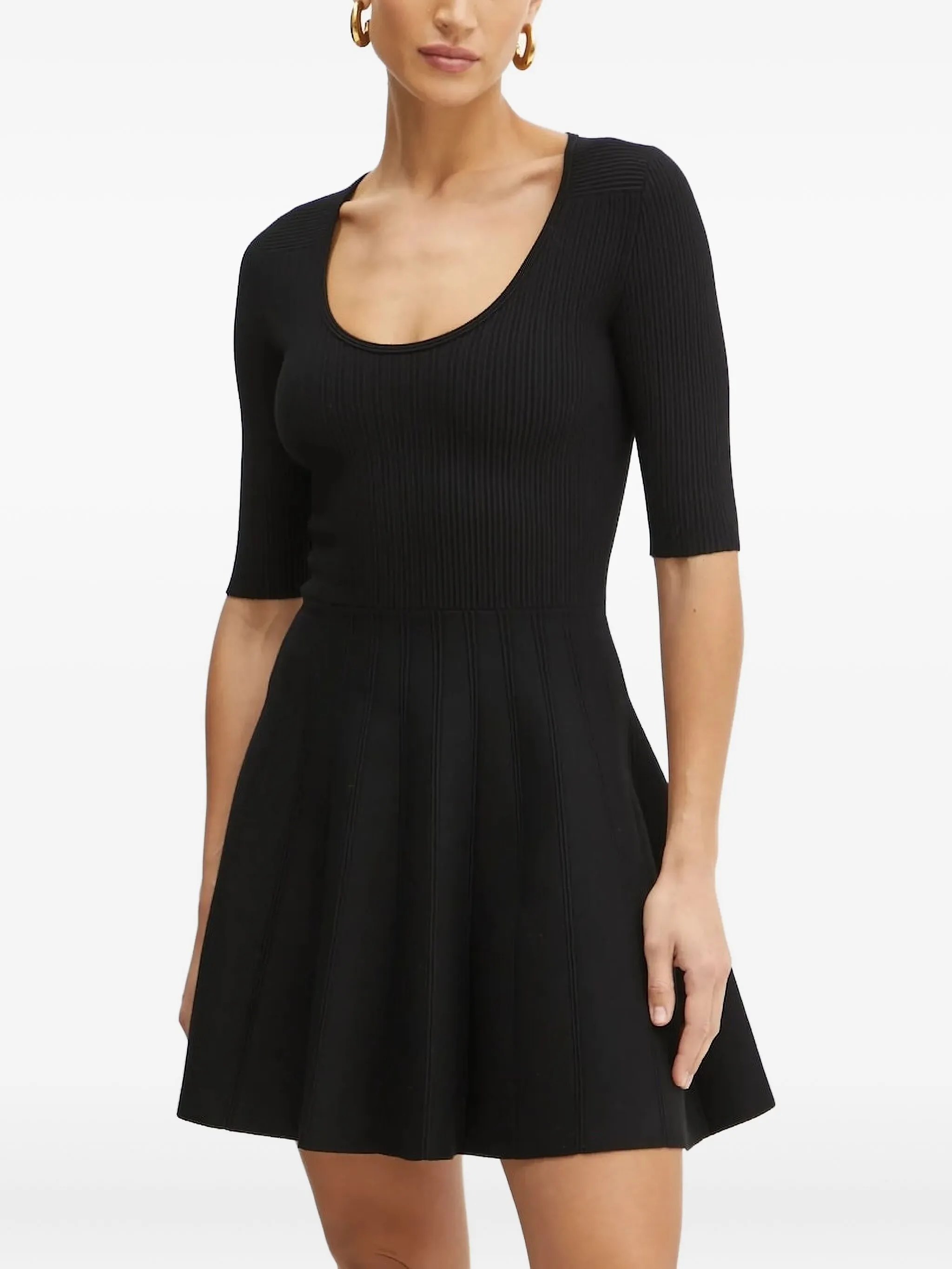 Платье мини в рубчик Boss, черный
Платье мини в рубчик Boss, черный