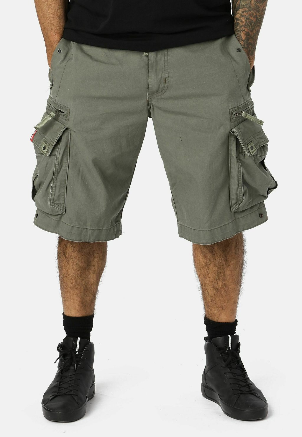 Шорты BAGGY Molecule, оливковый
Шорты BAGGY Molecule, оливковый