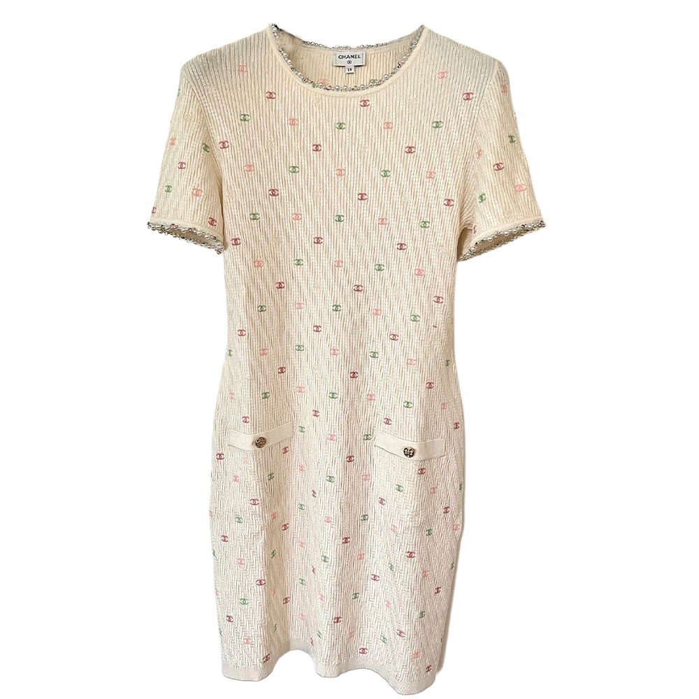 Женское платье с коротким рукавом beige CHANEL, бежевый
Женское платье с коротким рукавом beige CHANEL, бежевый