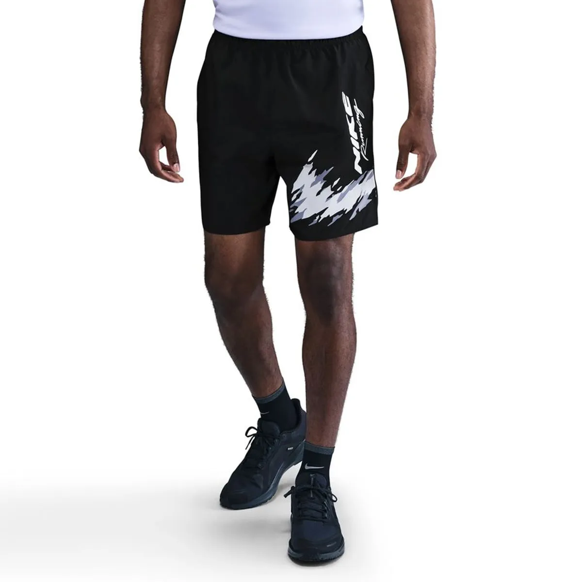Мужские шорты Dri-FIT Energy Challenger 7Bf Nike, черный
Мужские шорты Dri-FIT Energy Challenger 7Bf Nike, черный