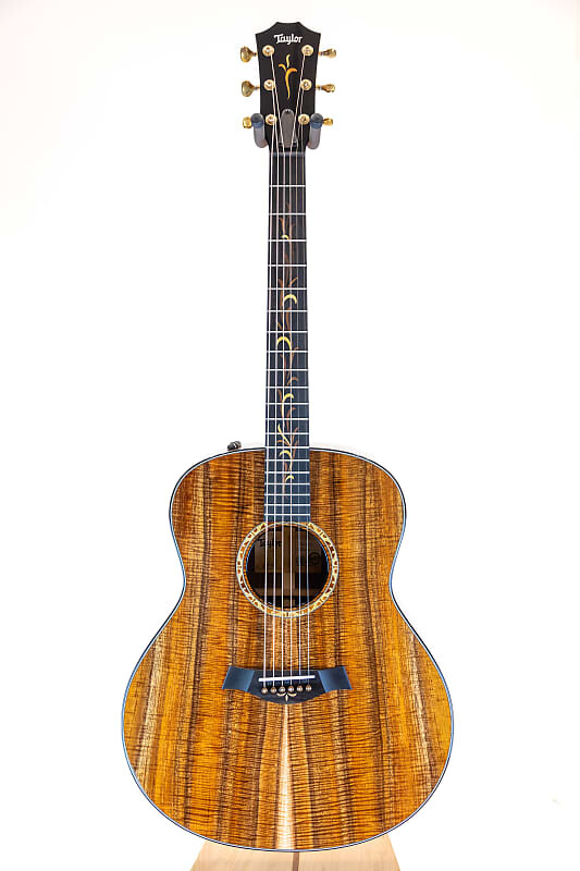 Taylor Custom GO Catch Event Guitar 1 из 20 AA Flamed Koa ES2 Electronics 
Taylor Custom GO Catch Event Guitar 1 из 20 AA Flamed Koa ES2 Electronics