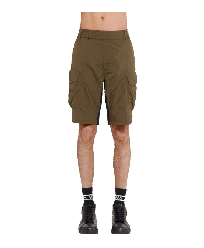 Армейские шорты из нейлона и хлопка. Versus Versace, зеленый
Армейские шорты из нейлона и хлопка. Versus Versace, зеленый