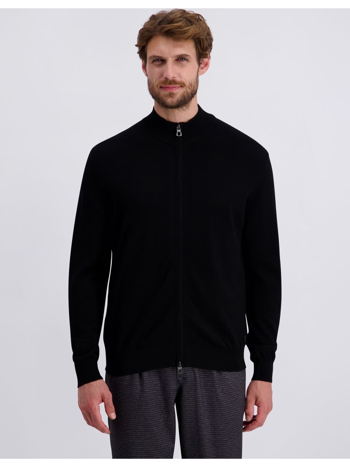 Pierre Cardin Черный кардиган
Pierre Cardin Черный кардиган