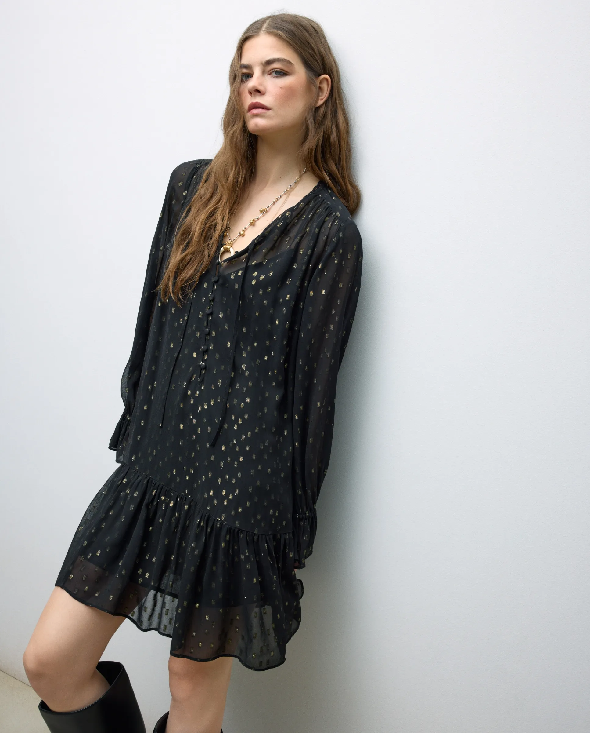 Короткое платье с длинными рукавами из люрекса Tintoretto, черный
Короткое платье с длинными рукавами из люрекса Tintoretto, черный