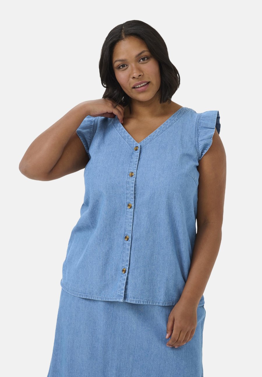Блуза Kaffe Curve KCLOUISA , Medium Blue Chambray/Blue Denim
Блуза Kaffe Curve KCLOUISA , Medium Blue Chambray/Blue Denim