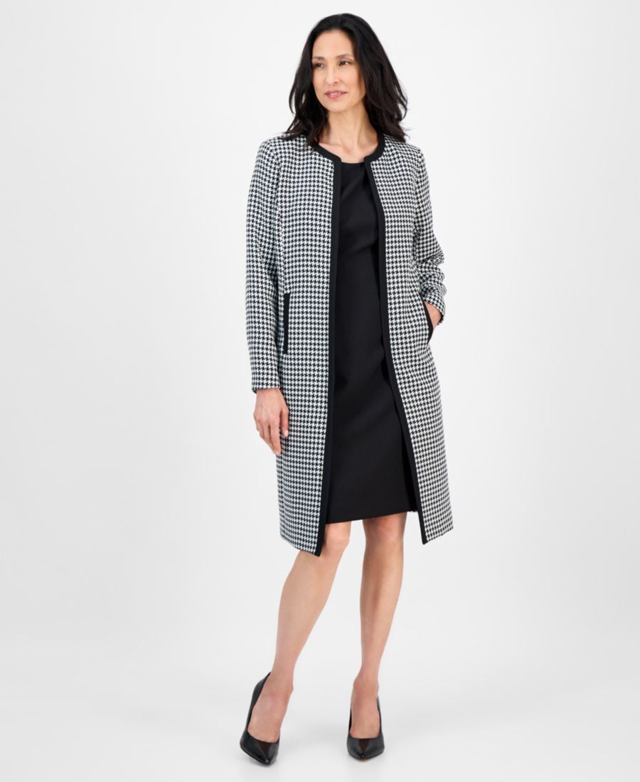 Женский костюм: жакет в клетку гусиная лапка и платье без рукавов, стандартный и укороченный размеры Le Suit, Black/white
Женский костюм: жакет в клетку гусиная лапка и платье без рукавов, стандартный и укороченный размеры Le Suit, Black/white