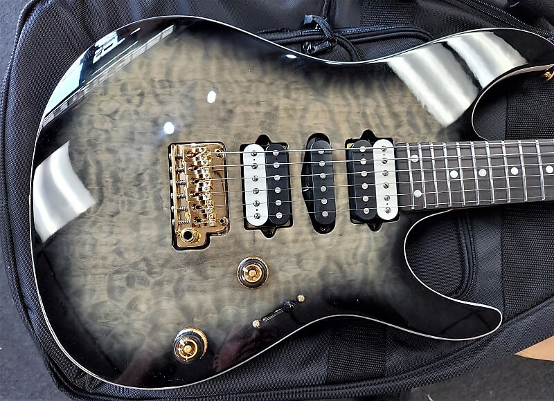 Ibanez AZP1QM 2022 Взрыв черного льда
Ibanez AZP1QM 2022 Взрыв черного льда