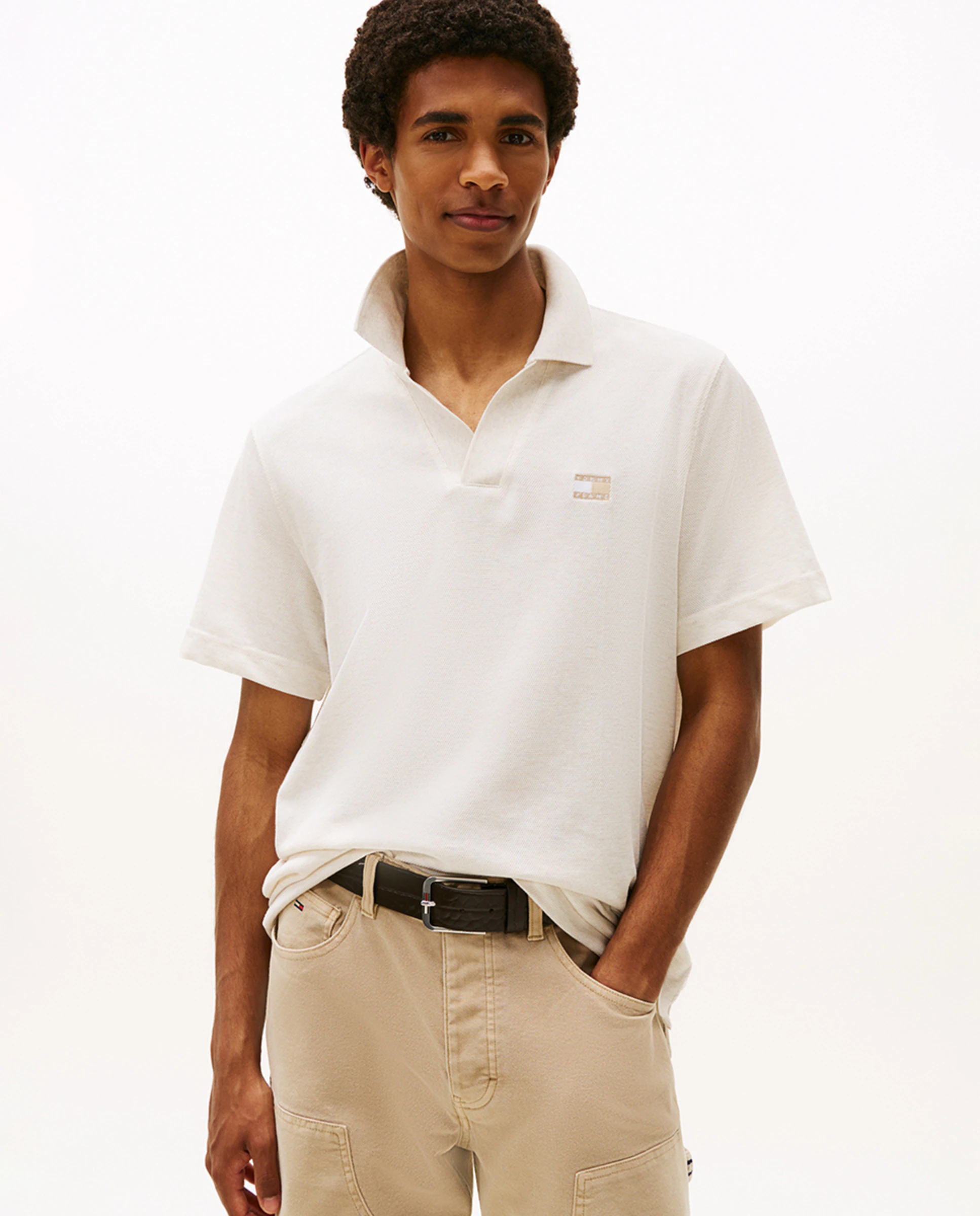 Поло мужское классического кроя с коротким рукавом Tommy Jeans, светло-серый
Поло мужское классического кроя с коротким рукавом Tommy Jeans, светло-серый