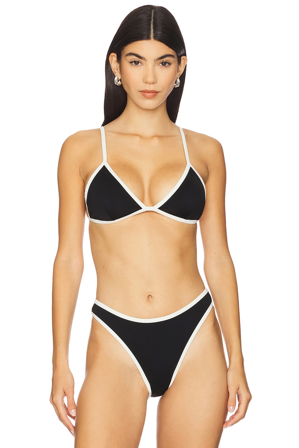 Топ бикини идеальной посадки с компрессией Good American, black001
Топ бикини идеальной посадки с компрессией Good American, black001