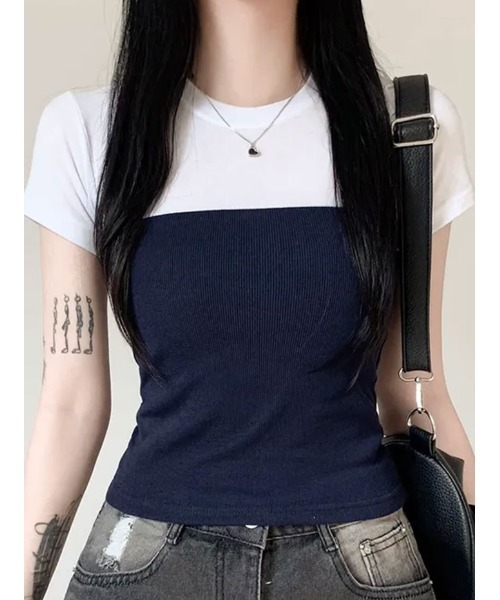 Футболка с короткими рукавами и V-образным вырезом NANAHACHI, темно-синий
Футболка с короткими рукавами и V-образным вырезом NANAHACHI, темно-синий