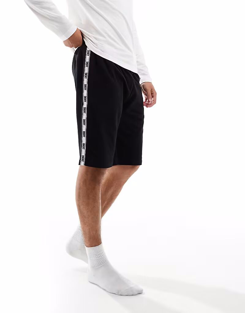 Шорты для отдыха DKNY Pirates черного цвета
Шорты для отдыха DKNY Pirates черного цвета