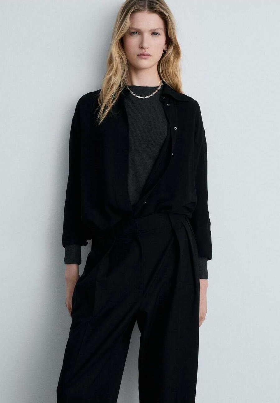 Брюки Mango Trousers, Black
Брюки Mango Trousers, Black