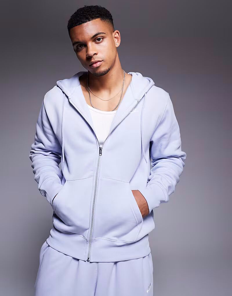 Толстовка Nike Club с капюшоном на молнии сиреневого цвета
Толстовка Nike Club с капюшоном на молнии сиреневого цвета