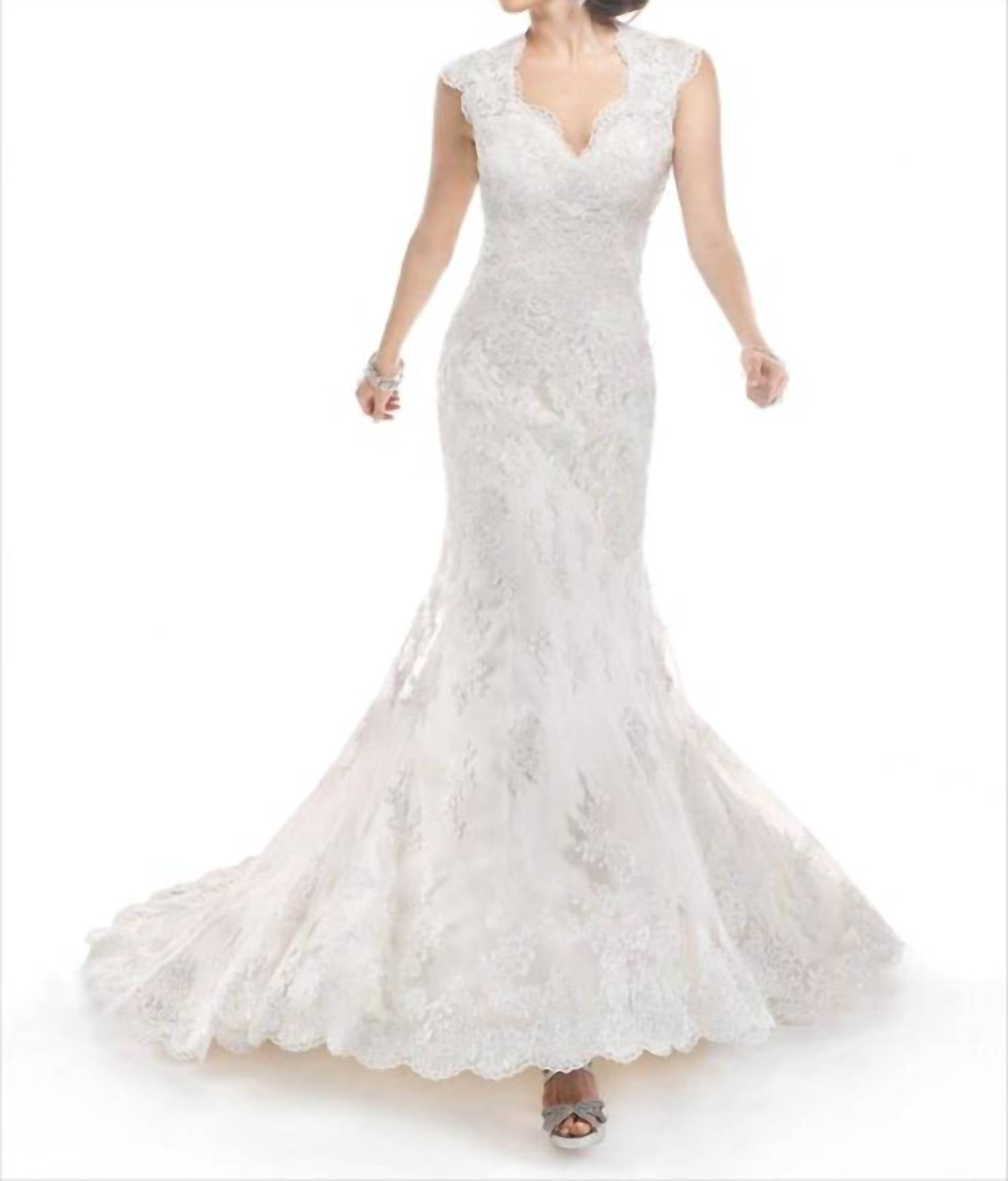 Свадебное платье с пайетками в цвете айвори Maggie Sottero, слоновая кость
Свадебное платье с пайетками в цвете айвори Maggie Sottero, слоновая кость