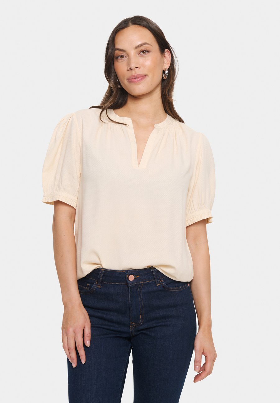 Блуза Saint Tropez BRITTA, Creme/Mottled Beige
Блуза Saint Tropez BRITTA, Creme/Mottled Beige
